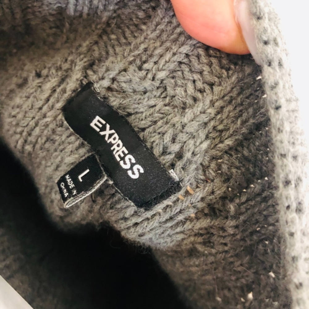Express Sweater - Picture 3 of 3
